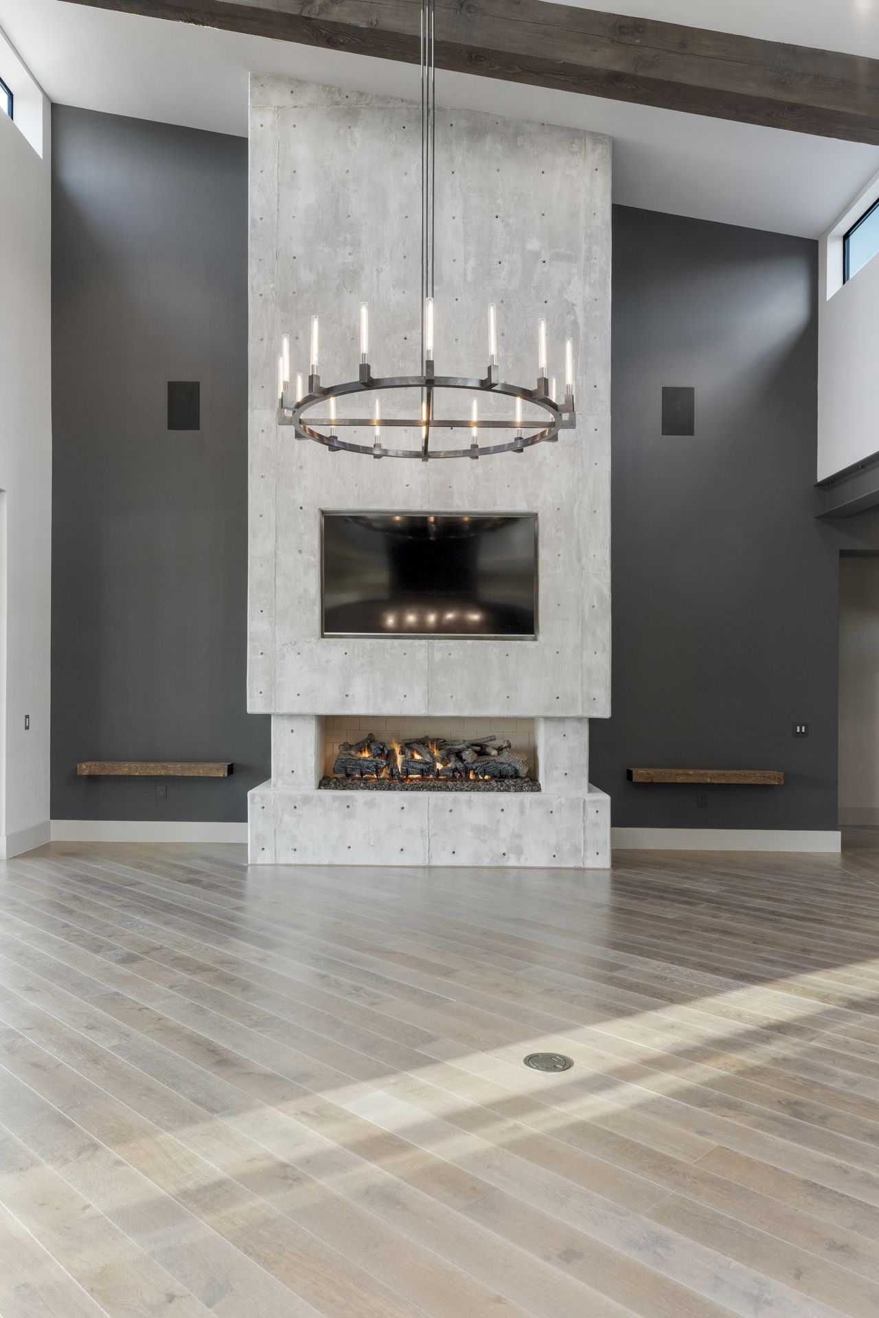Modern Texas Home with Wide-Plank Oak Flooring | WoodCo